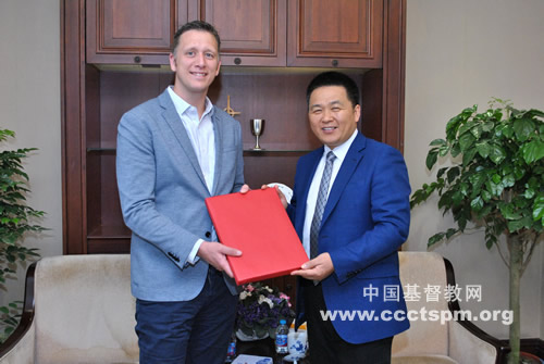 Jos Snoep, President and CEO of Bible League International met Rev. Shan Weixiang on April 10, 2018.