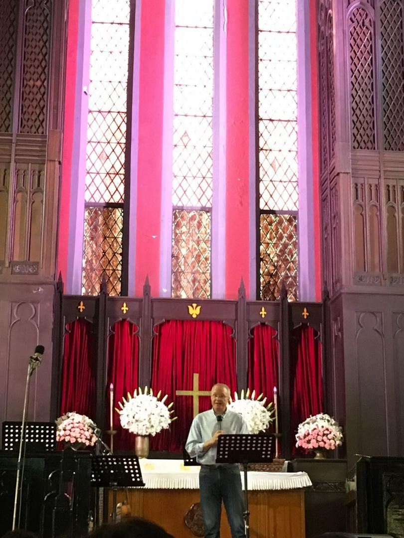 Rev. Dale Cuckow spoke in the first afternoon English service held in Shanghai Community Fellowship on May 27, 2018. 