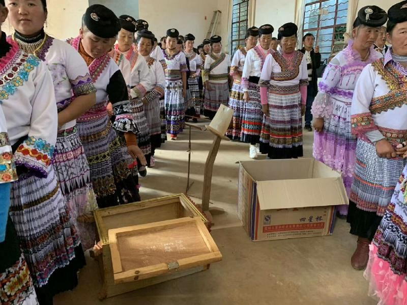 The choir walked to the front.