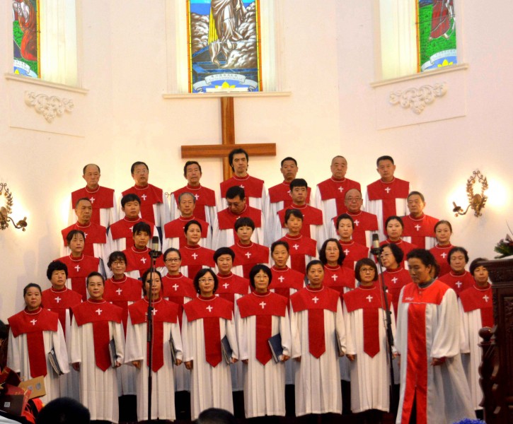 The choir sang hymns to mark the 90th anniversary of Yuguang Street Church, Nov. 3, 2018.