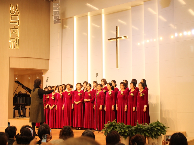 Female Christians sang a song in the World Day of Prayer 2019 Service held by the Shanghai CC&TSPM in Shanghai Gospel Church, Mar. 1, 2019.