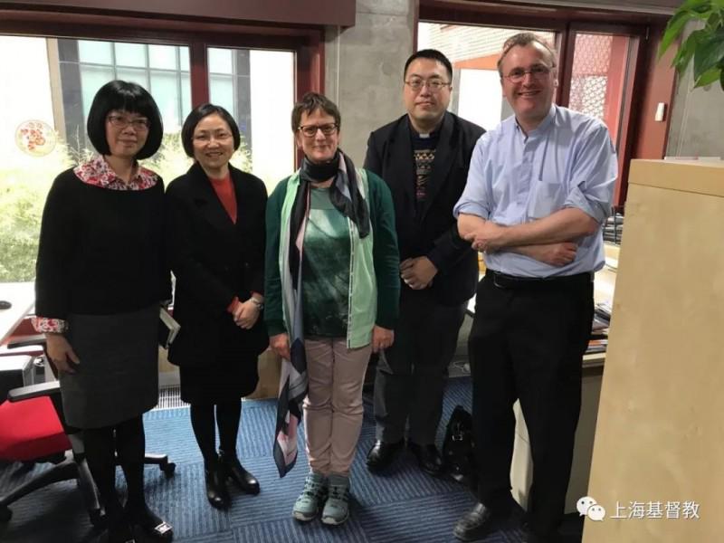 On April 2, 2019, Rev. Xu Yulan, chairman of the Shanghai Municipal Three -Self Association, visited Rev. Dr. Annette Mehlhorn who is in charge of Germany worship in Shanghai.