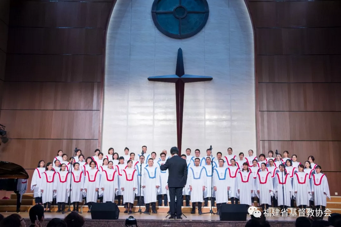 The church in Fujian conducted a praise and worship meeting at Fujian Theological Seminary on Easter.