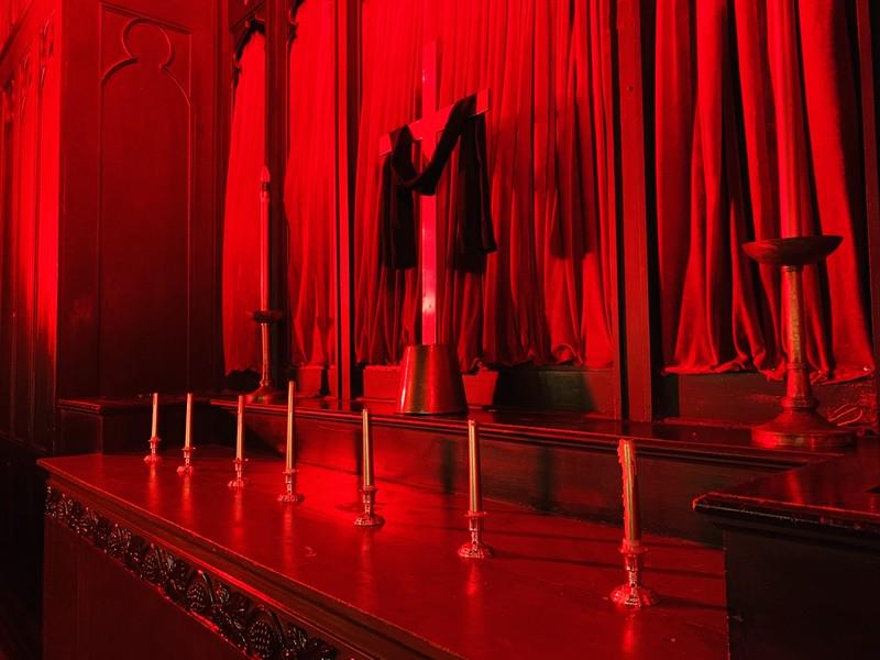 Shanghai Community Church held a Tenebrae on Good Friday. 