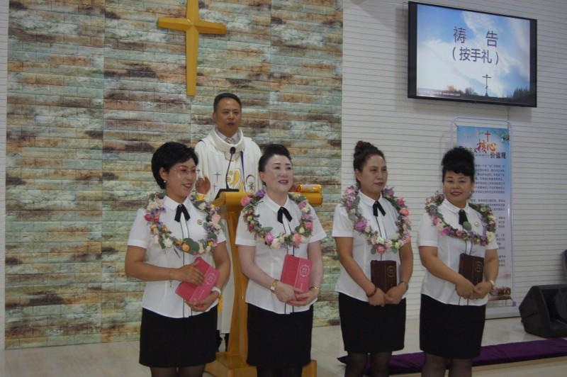 On July 5, 2019, four deacon candidates were ordained in Nanzhan Church of Jilin.