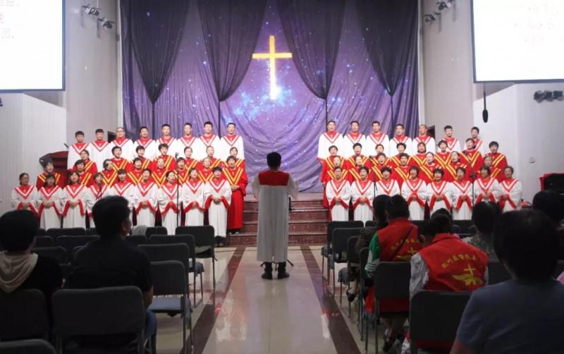Zhu'en Church in Zhao county, Hebei held a worship & praise meeting in August 2019.