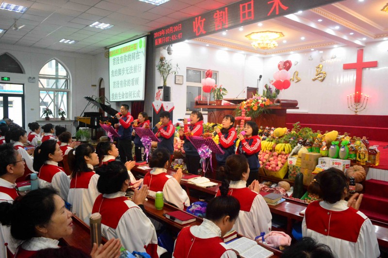 The thanksgiving service was held in Anshan Shahe Church on Oct. 20, 2019.