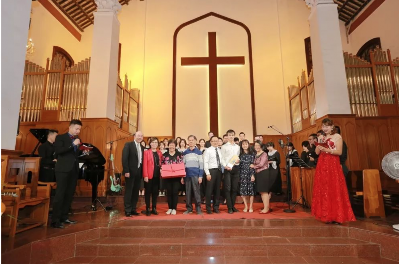 Recently more than 250 couples attended a Christian gathering for “Wedlock Day” in Guangdong.