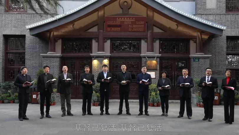 On the morning of Easter Sunday, the pastoral staff of Hangzhou Sicheng Church read the Scripture in relays.