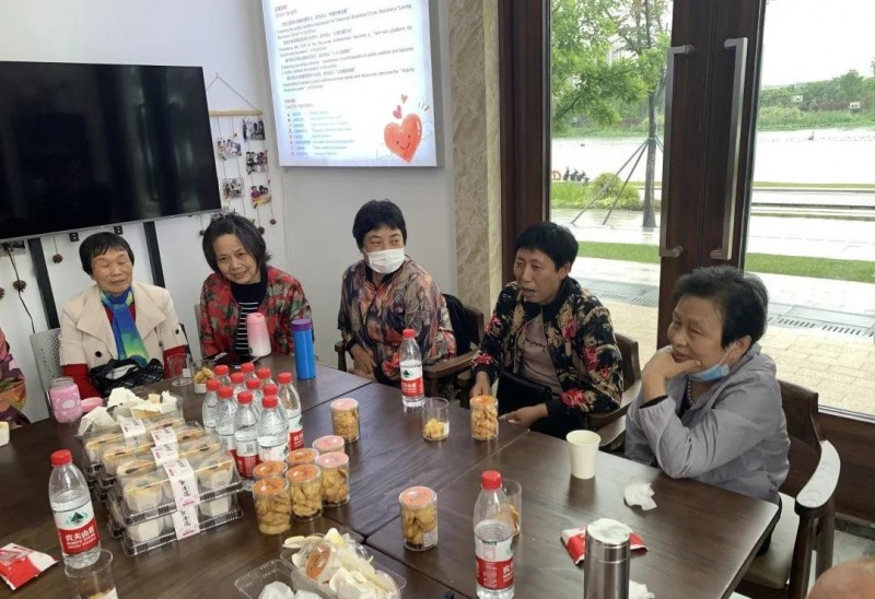 The 99 Crowdfunding "Colorful Rainbow" Home of Cancer Friends held salon activities on May 30, 2020.