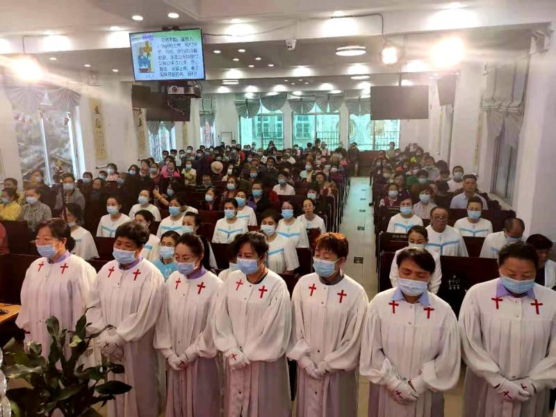 Beihai Church in Guangxi Zhuang Autonomous Region held a Holy Communion service on Easter, April 4, 2021.