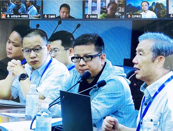 The academic conference themed “Individuals, Organizations, and Cultures Spanning across China and the West” was held in Shanghai  on September 25, 2021.