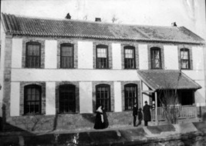 A historical picture of Tengchow College in Yantai, Shandong.