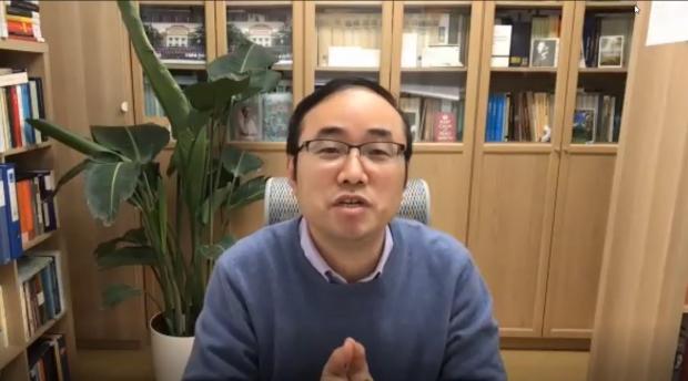 Professor Qu Xutong from Tsinghua University, delivered a lecture titled "Becoming a Vision: On the 'Redenomination' of Chinese Christianity" on October 16, 2021.