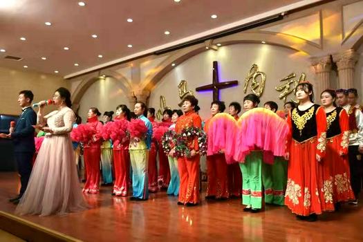 The members of Pulandian Church presented a celebration of Christmas in Bethel Church, Dalian, Liaoning, between December 24-25, 2021.