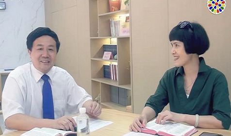 A pastor and a female believer of Guangzhou Guangxiao Church in Guangdong talked in an online interview on the topic of "Overcoming Obstacles, Passing On Faith" on June 8, 2022.