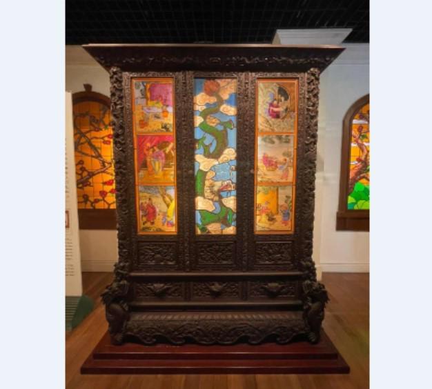 A furniture item on display in Tuwan Bay Museum, Shanghai